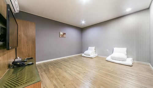 Room (Ondol (System heating/cooling/soundpr)