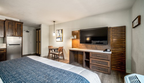 Suite, 1 King Bed, Accessible, Non Smoking