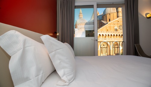 Deluxe Junior Suite