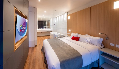Suite, 1 King Bed, Non Smoking (Relax)