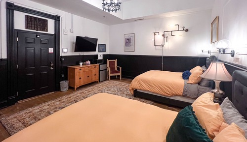 Mary McFadden - Suite 7