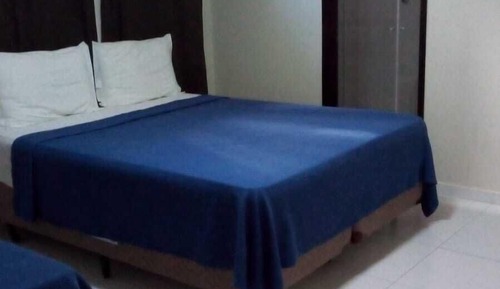 Basic Triple Room