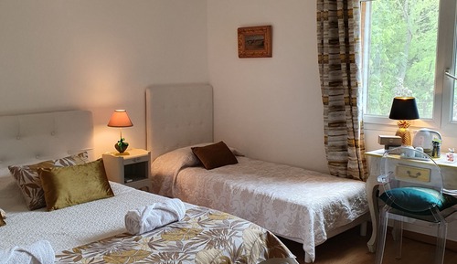 Triple Room (Jaune)