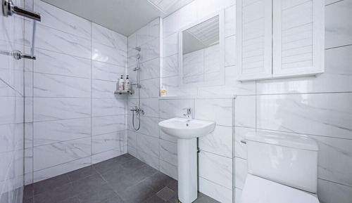 Room (Rosehill)