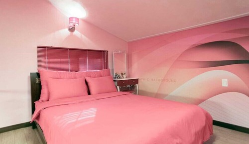 Room (Garam)