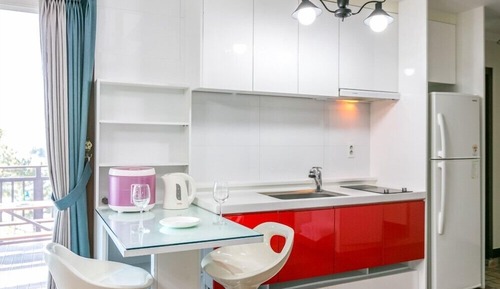 Room (Beach-dong 101)