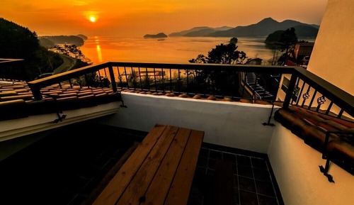 Room (Castle-dong 502)