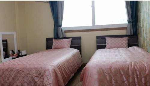 Room (Castle-dong 224)