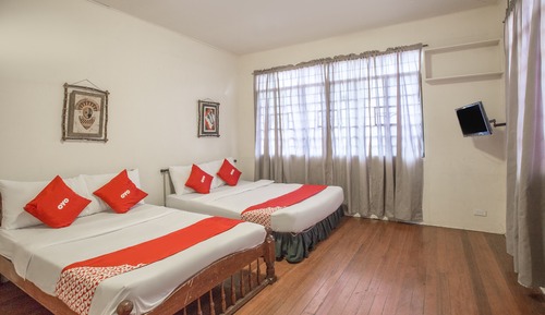 Standard Quadruple Room