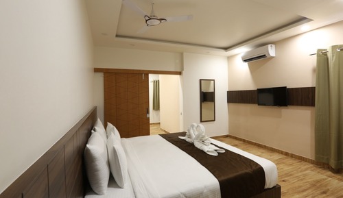 Family Room, 1 Bedroom