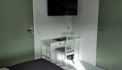 Double Room, 1 Queen Bed (Groen)