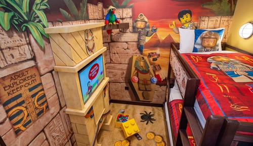 Adventure Fully Themed Room with park access