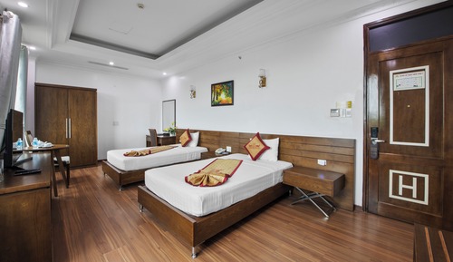 Superior Twin Room, 1 Bedroom, Private Bathroom, City View