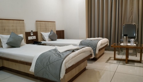 Deluxe Room, Multiple Beds, City View