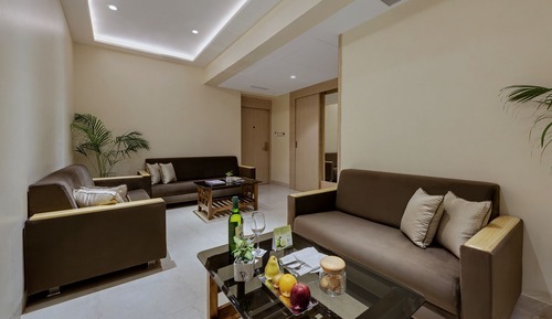 Hazel Suite