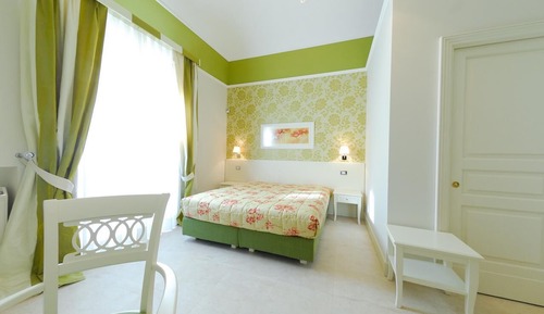 Triple Room, Balcony (Verde)