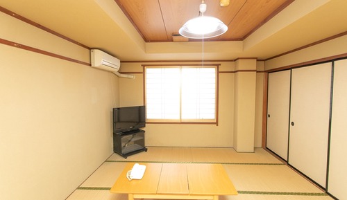 Japanese Style Room for 3 Guests with Shared Bathroom and Toilet
