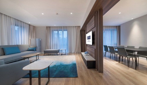 Suite, 1 King Bed