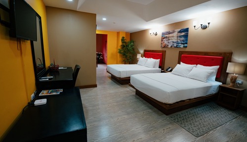 Deluxe Quadruple Room, 2 Queen Beds