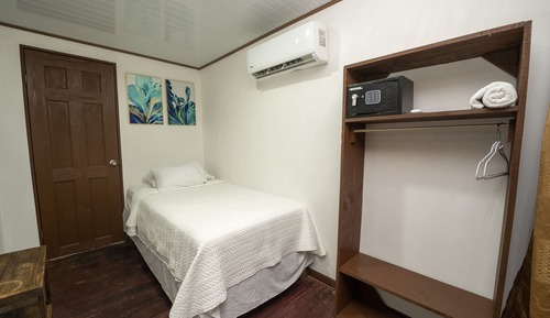 Comfort Single Room, 1 Double Bed, Garden View