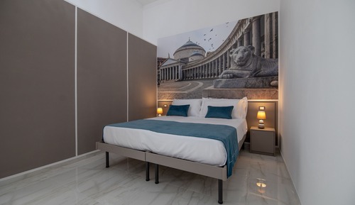 Double Room (Napoli)