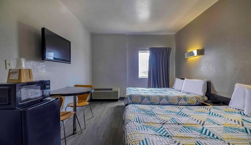 Standard Room, 2 Double Beds, Accessible, Non Smoking