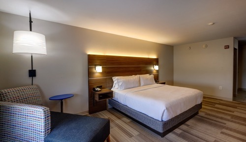 Suite, 1 King Bed