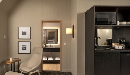 Summit One Bedroom Suite, 1 King bed