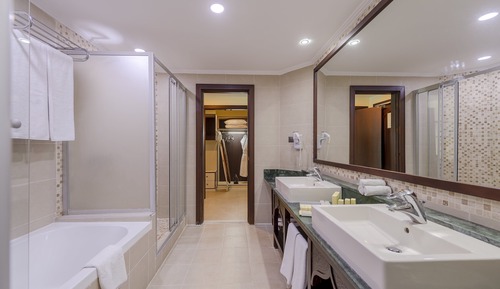Junior Suite, 1 King Bed, Sea View (Side Sea View)