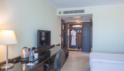 Standard Room, 2 Twin Beds (Seafront)