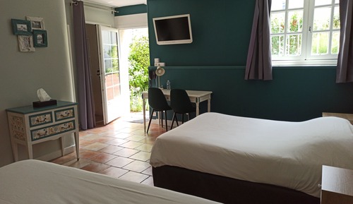 Comfort Room (4 people)