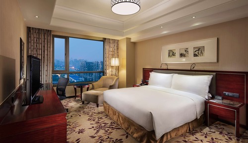 1 KING BED EXECUTIVE ROOM