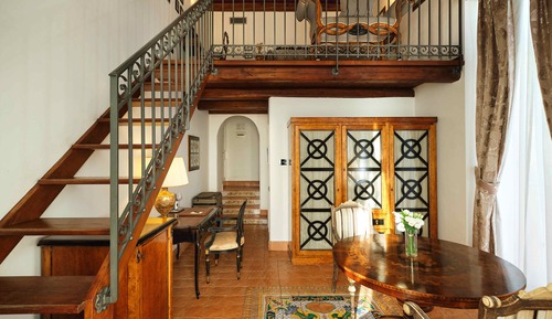 Premier Suite (Special)