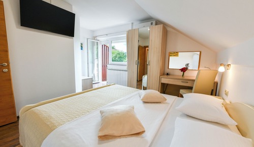 Apartment with kitchen and balcony
