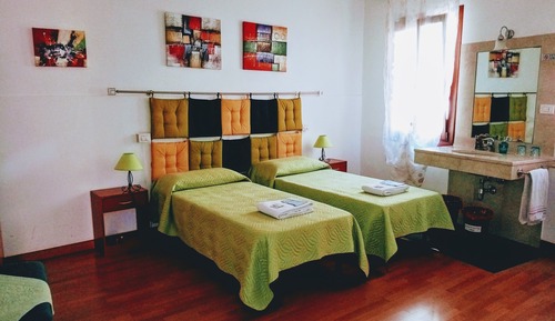 Superior Double or Twin Room, Shared Bathroom