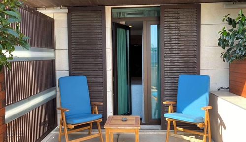 Deluxe Room, 1 King Bed, Terrace