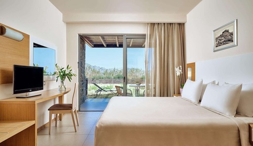 Family Room, Garden View