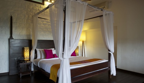 Classic Cottage, 1 King Bed, Garden View