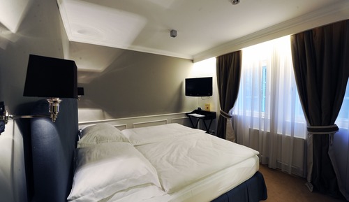 Classic Double Room