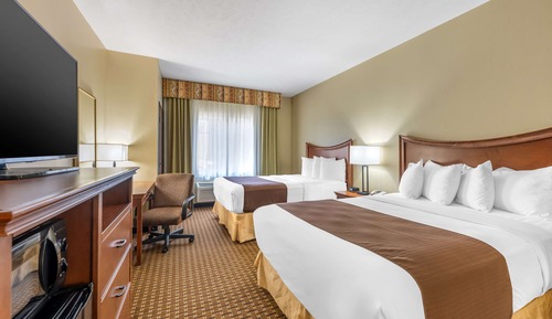 Suite, 2 Queen Beds, Non Smoking, Refrigerator & Microwave (with Sofabed)