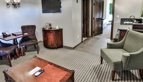 Luxury Suite, 1 King Bed with Sofa bed, Non Smoking, Kitchenette