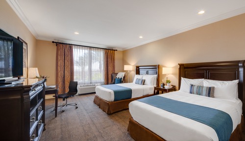 2 Queen Studio Suite
