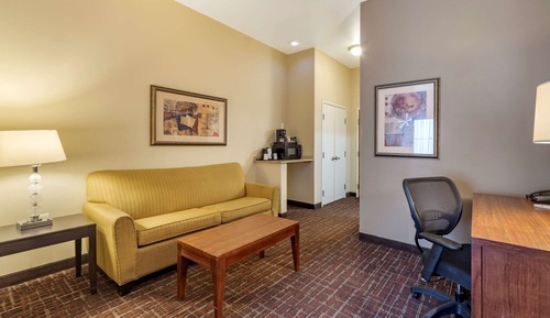 Suite, 1 King Bed with Sofa bed, Accessible, Non Smoking
