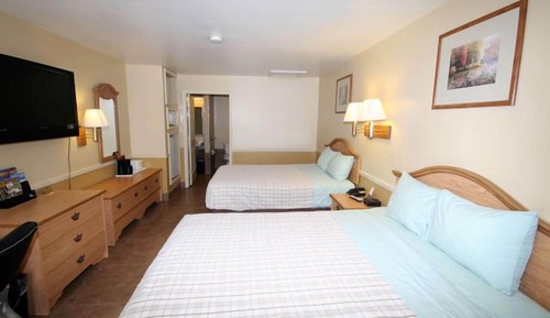 Standard Room, 2 Queen Beds, Smoking