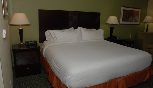 Standard Room, 1 King Bed, Jetted Tub