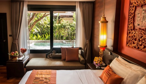 Deluxe Lanna Plunge Pool Access