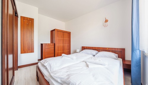 Apartment (A 18)