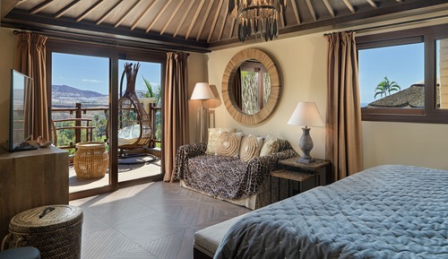 2 bedroom Lagoon Villa
