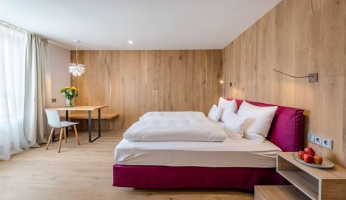 Deluxe Double Room Single Use
