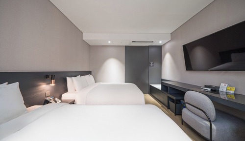 Premium Twin Room